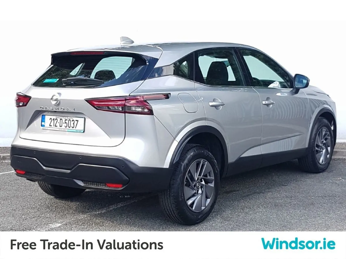 Nissan QASHQAI 1.3 PET Mild Hybrid SV - Image 3