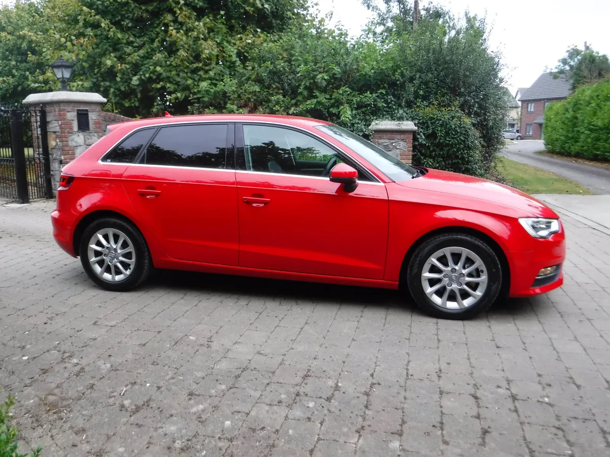 AUDI A3 1.4 AUTO SE LEATHER HEATED SEATS - Image 2