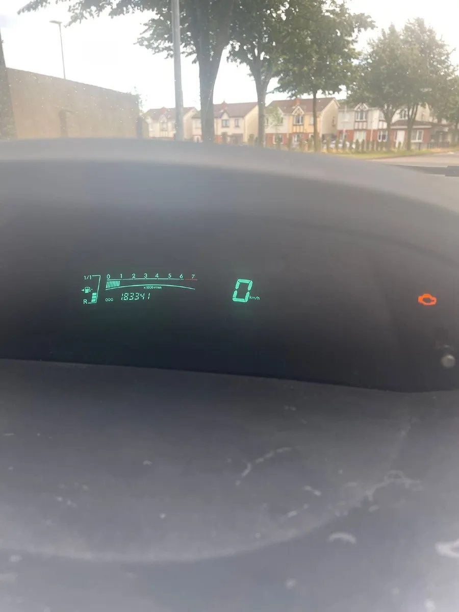 Toyota Yaris 2006 - Image 4