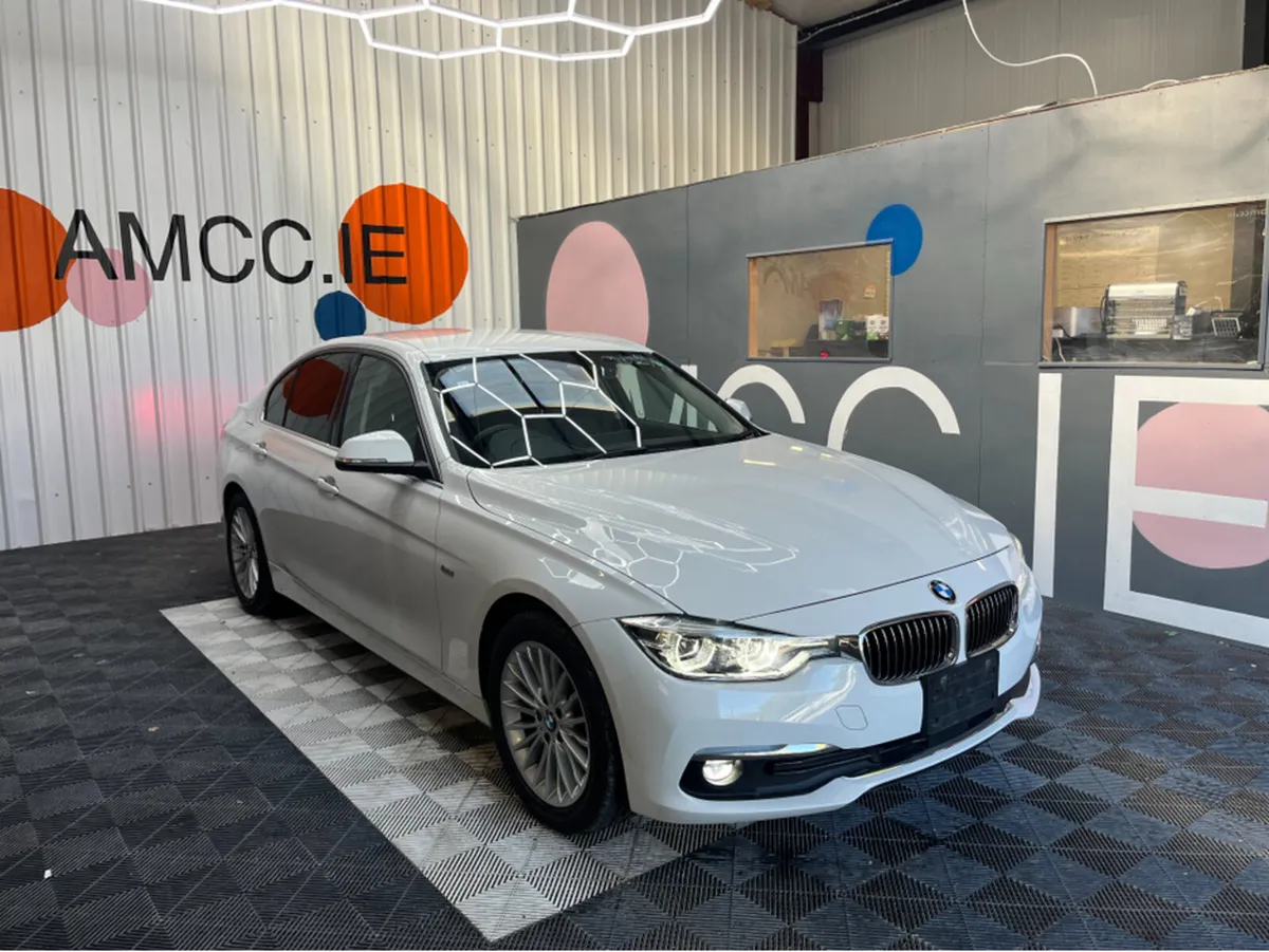 BMW 3-Series 320D LUXURY / 64k KMs / HEATED LEATHE - Image 1