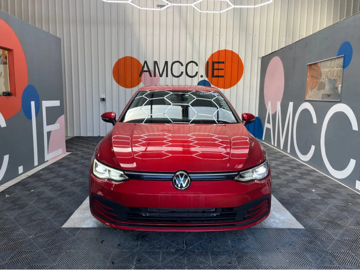 Volkswagen Golf 1.0 ETSI ACTIVE / 11k KMs / REVERS - Image 2