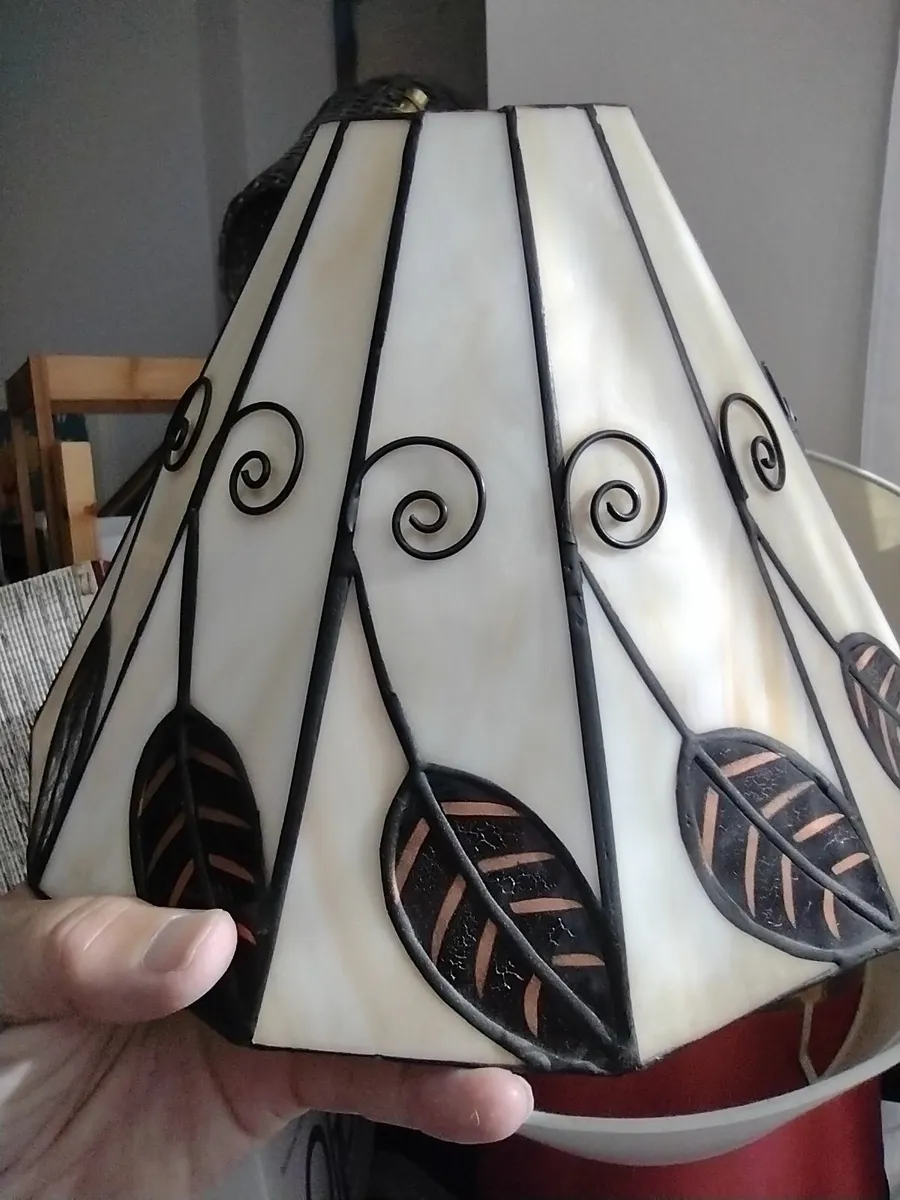 Heavy Tiffany lamp/ceiling shade - Image 2