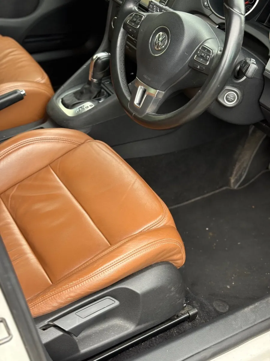 Volkswagen Golf 2011 - Image 1