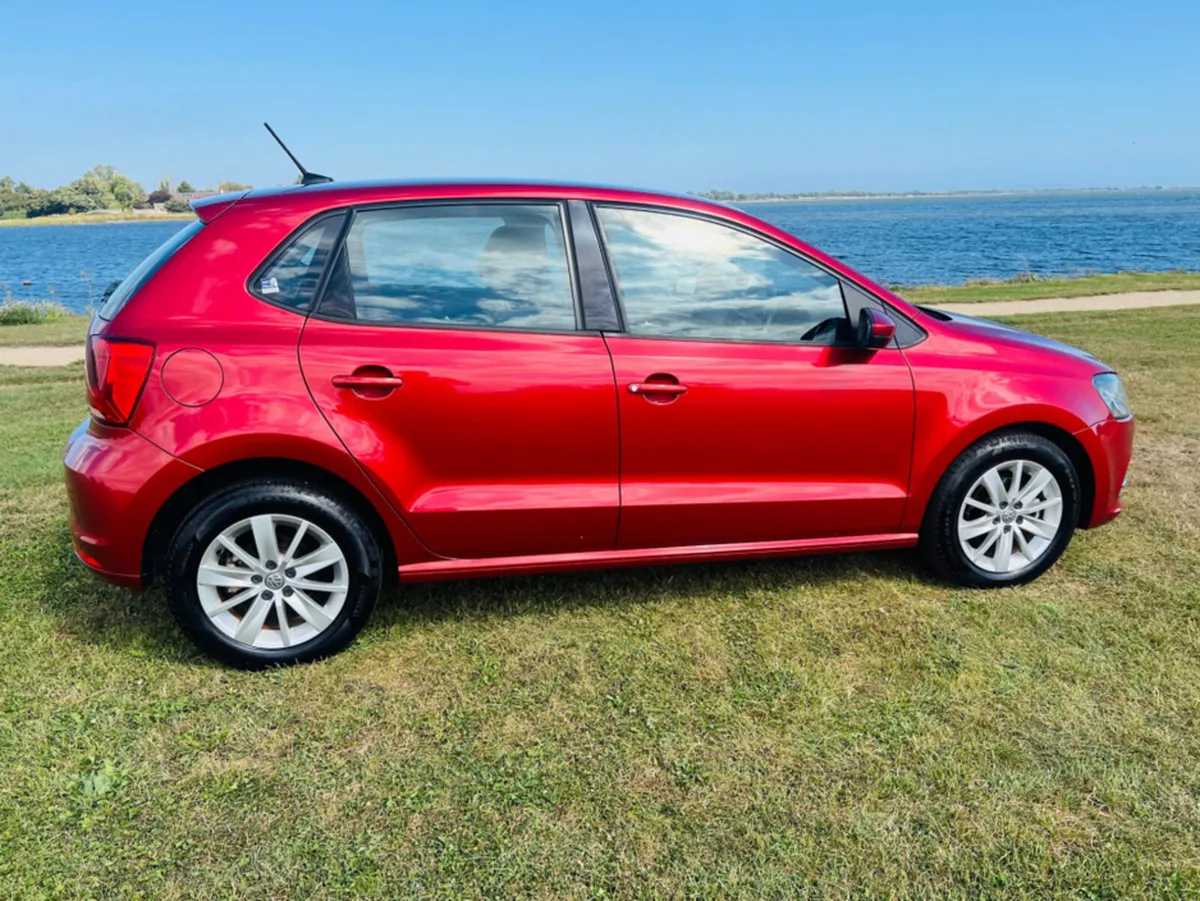 Volkswagen Polo LOW KMS / AUTO /  FINANCE AVAILABL - Image 3