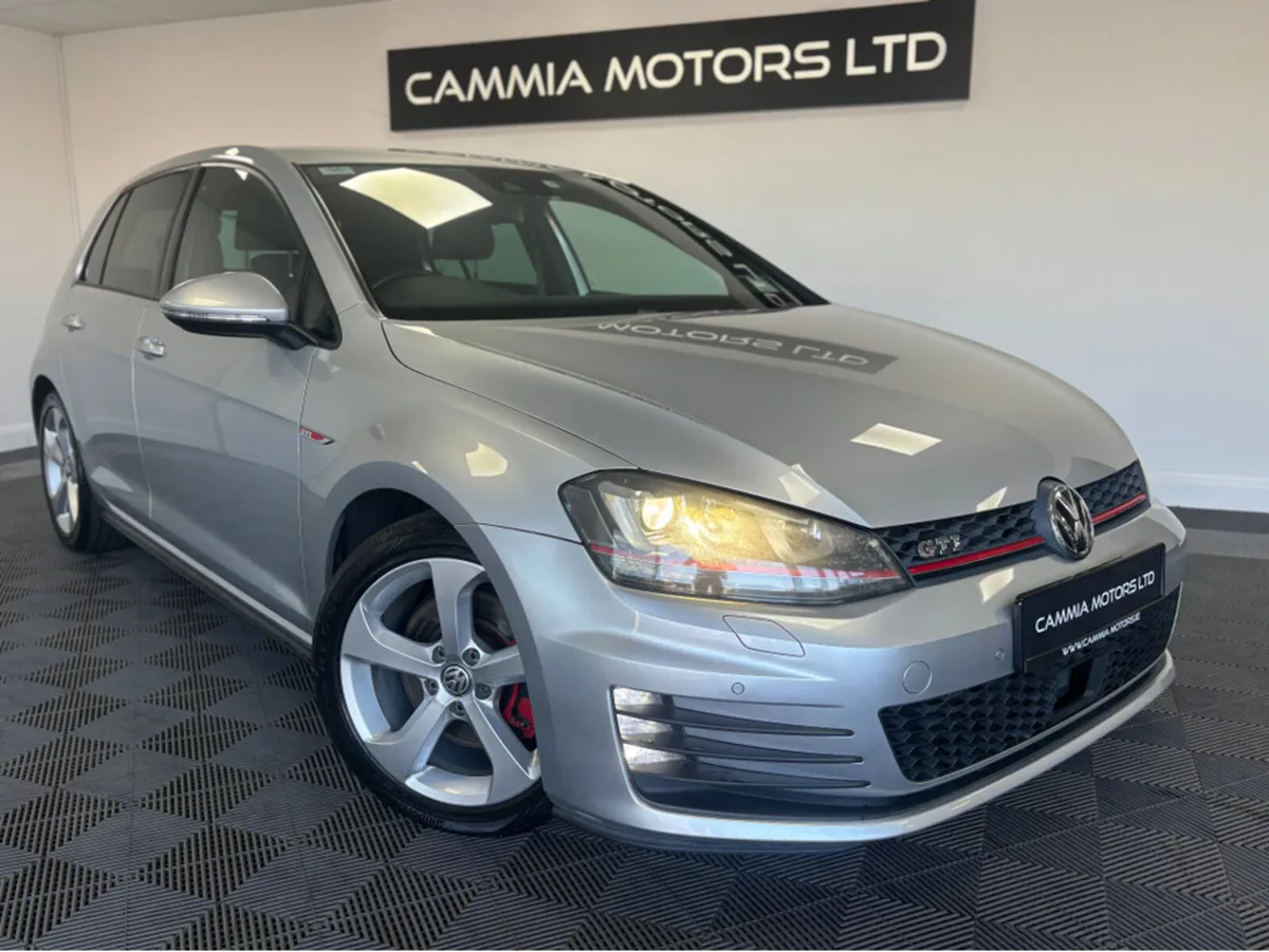 Volkswagen Golf VOLKSWAGEN GOLF GTI DSG 230BHP 5 D - Image 2