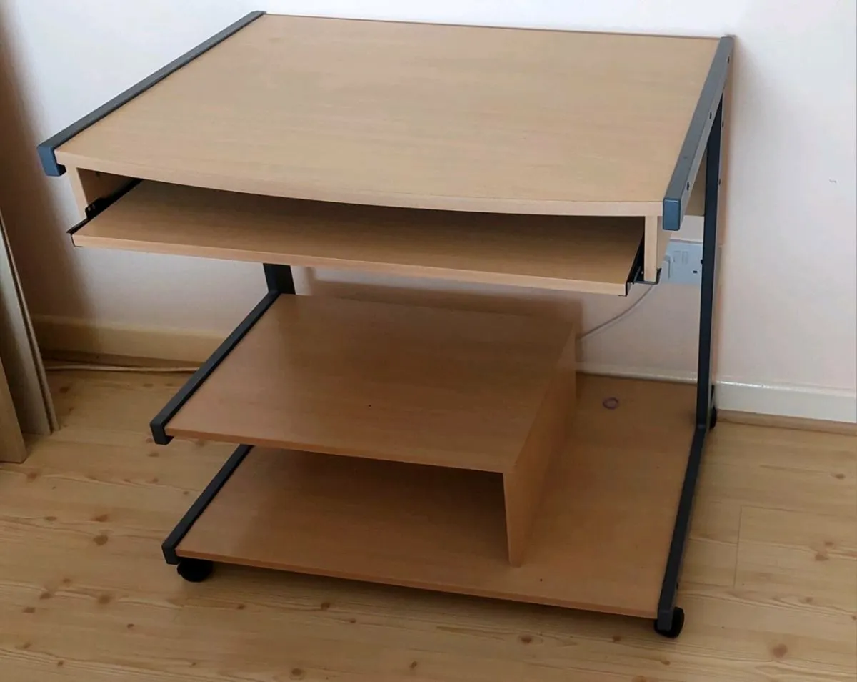 Desk - Image 2