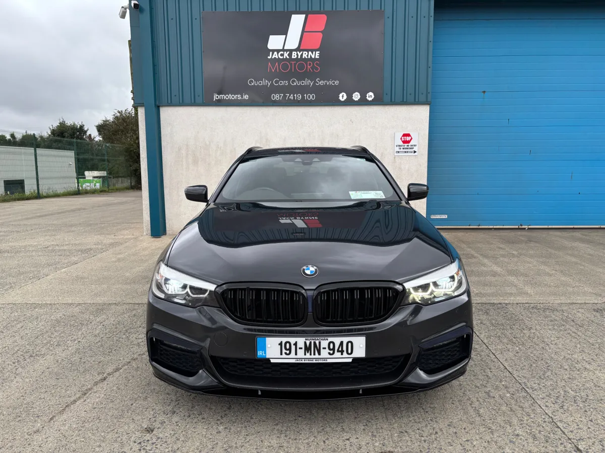 BMW 520D X-DRIVE MSPORT TOURING - Image 2