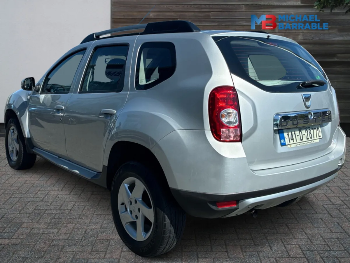 Dacia Duster SIGNATURE 1.5 DCI 110 4 4DR - Image 4