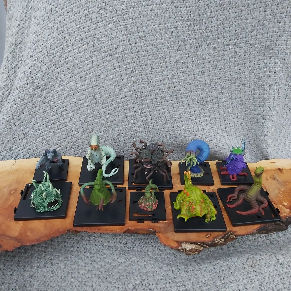 ARKHAM HORROR MONSTERS collectible set - Image 1