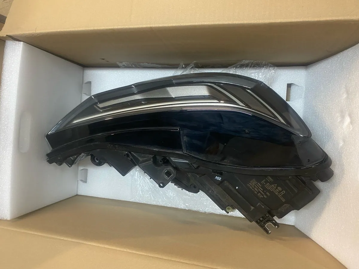 2019 Audi A6 RH headlamp - Image 4