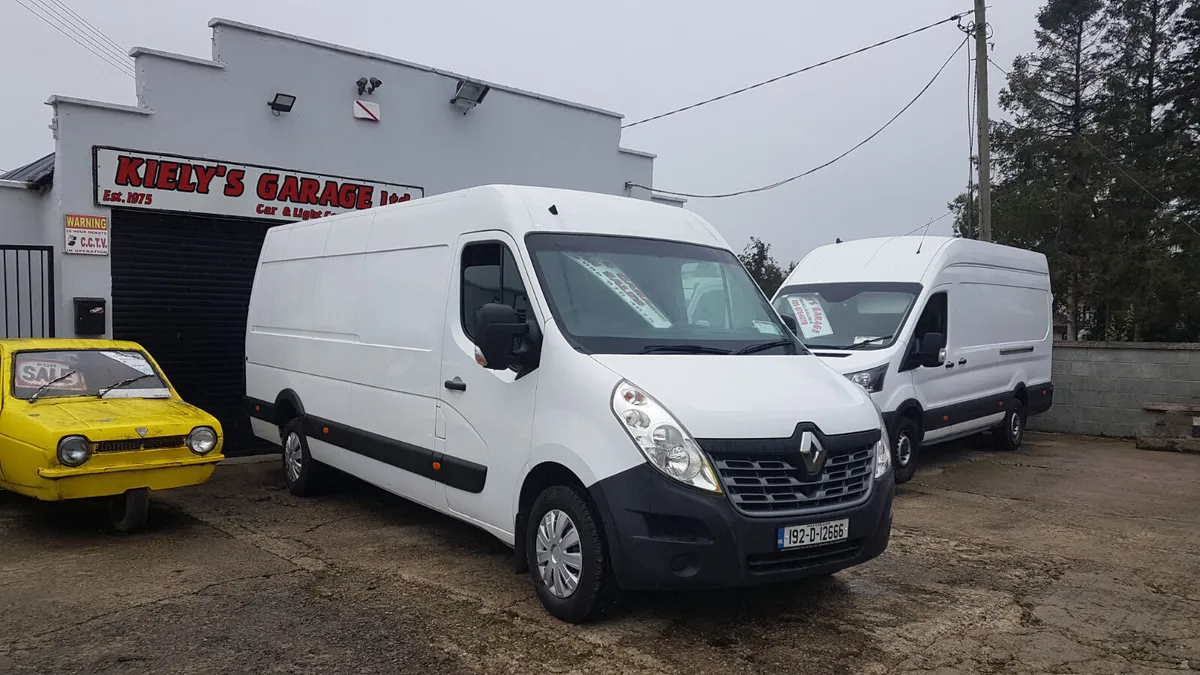 Renault Master ELWB 192D 115KM VAT INVOICE AS NEW - Image 1