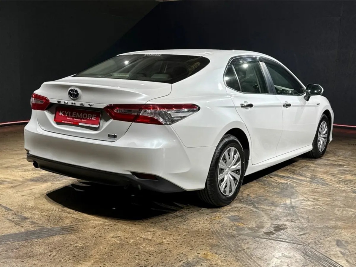 Toyota Camry 2.5 HYBRID AUTOMATIC - CRUISE CONTROL - Image 4