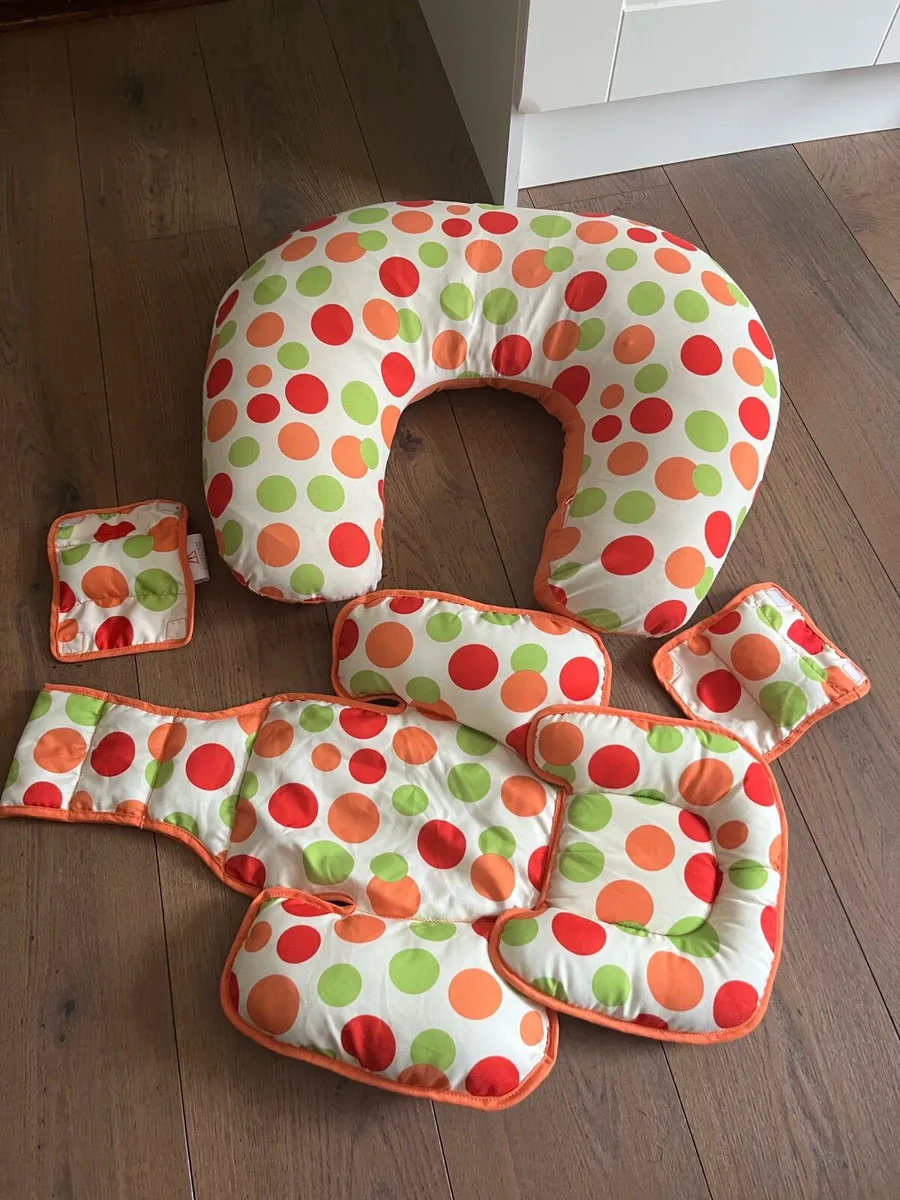 Clevamama breast feeding pillow - Image 1