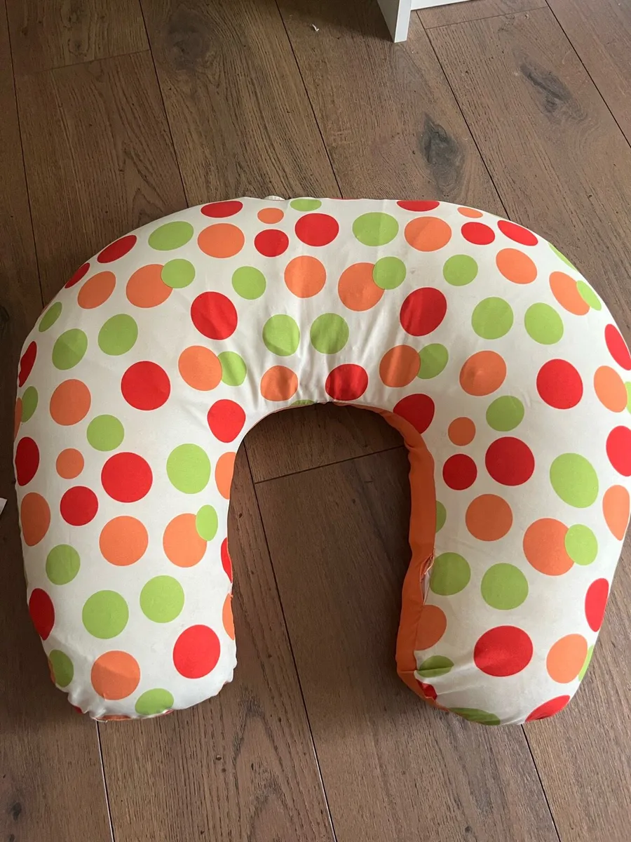 Clevamama breast feeding pillow - Image 2