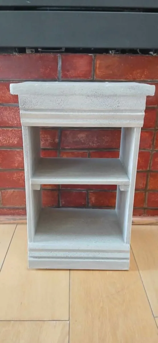 vintage stand - Image 2