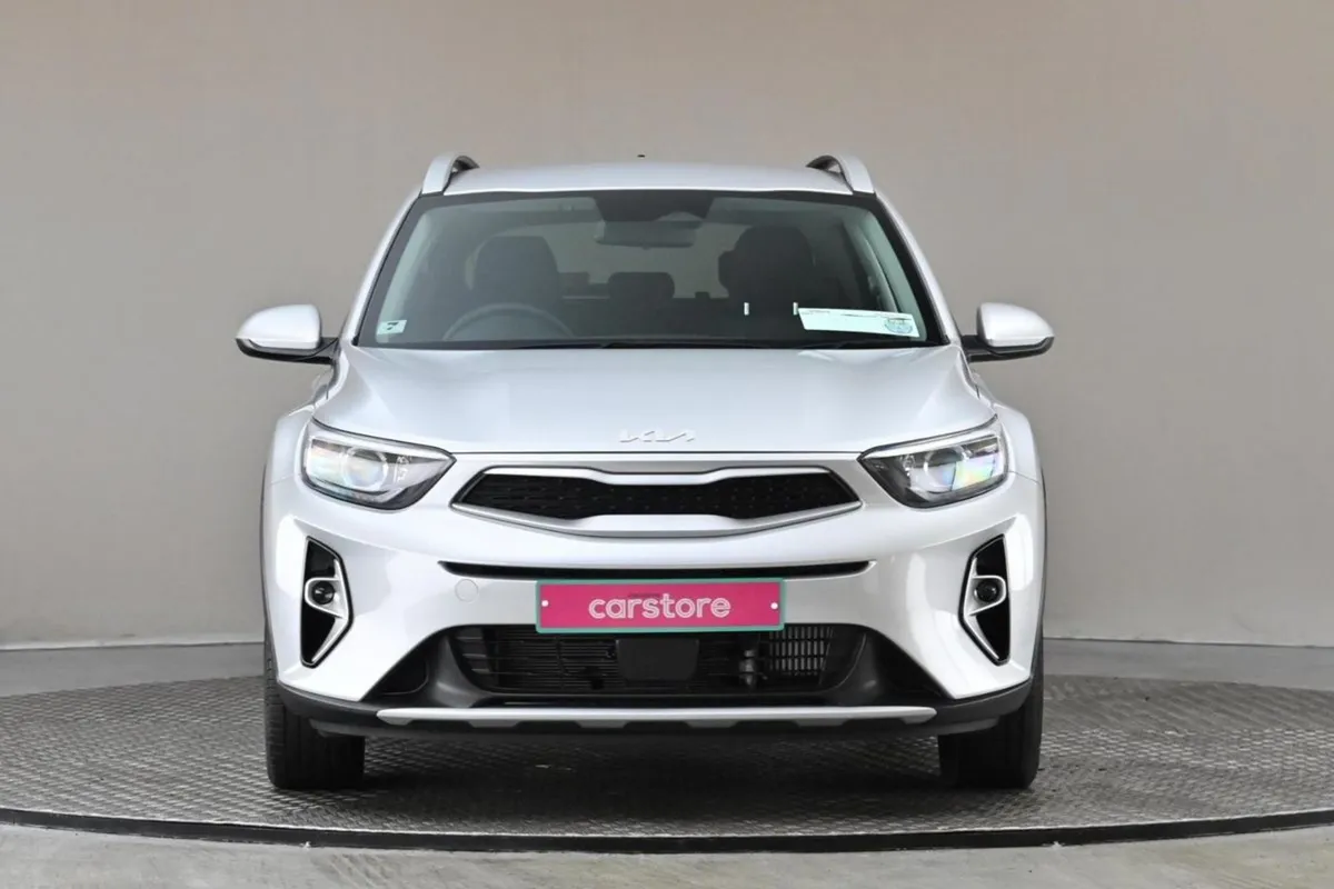 Kia Stonic 1.0 6spd 100BHP K2 PE  sat Nav reverse - Image 2