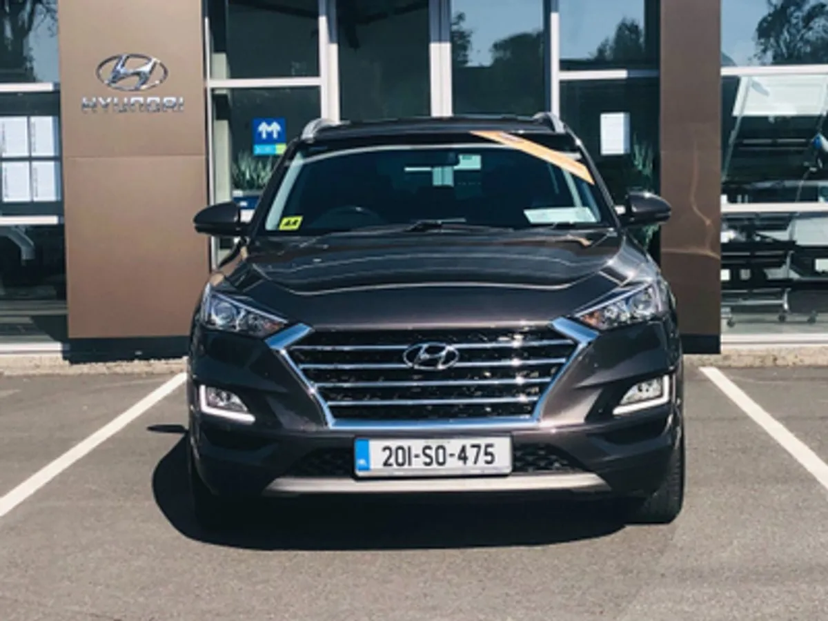 Hyundai Tucson Executive 1.6 Diesel - Image 2