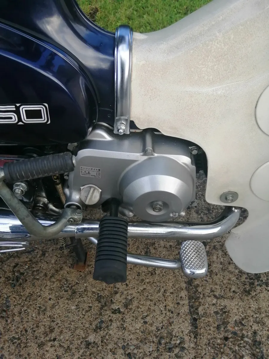 Honda C50 2002 - Image 1