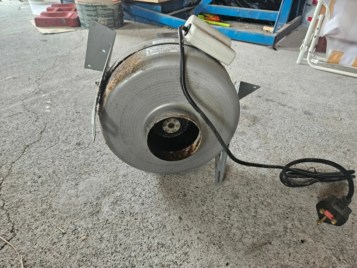 Extractor fan - Image 2