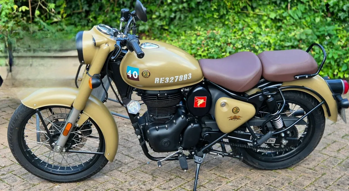 ROYAL ENFIELD Classic 2023 - Image 1