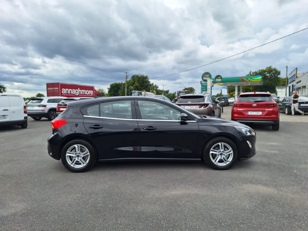 Ford Focus 1.5 Diesel *High Spec/Full Service Hist - Image 2