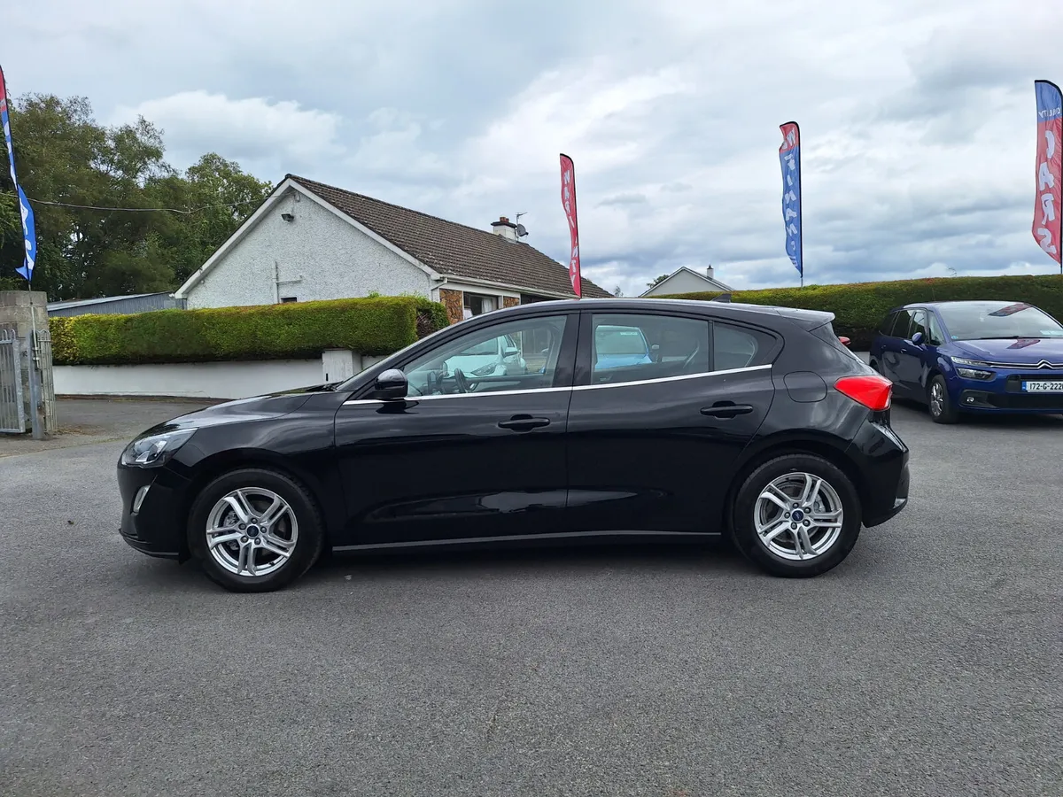 Ford Focus 1.5 Diesel *High Spec/Full Service Hist - Image 4