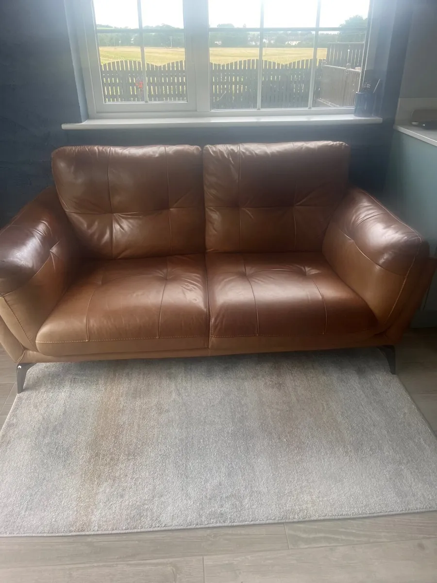 Tan 2.5 Seater Leather Couch - Image 4