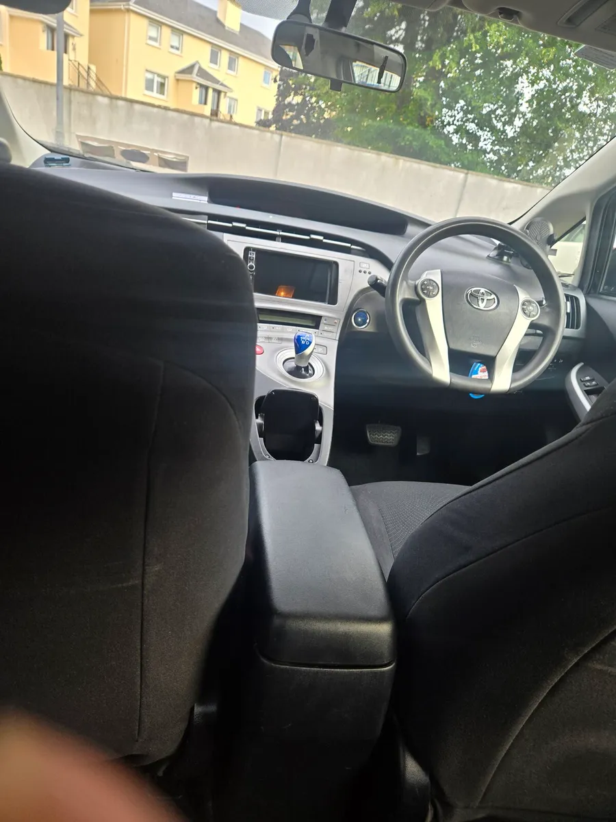 Toyota Prius 2013 - Image 3
