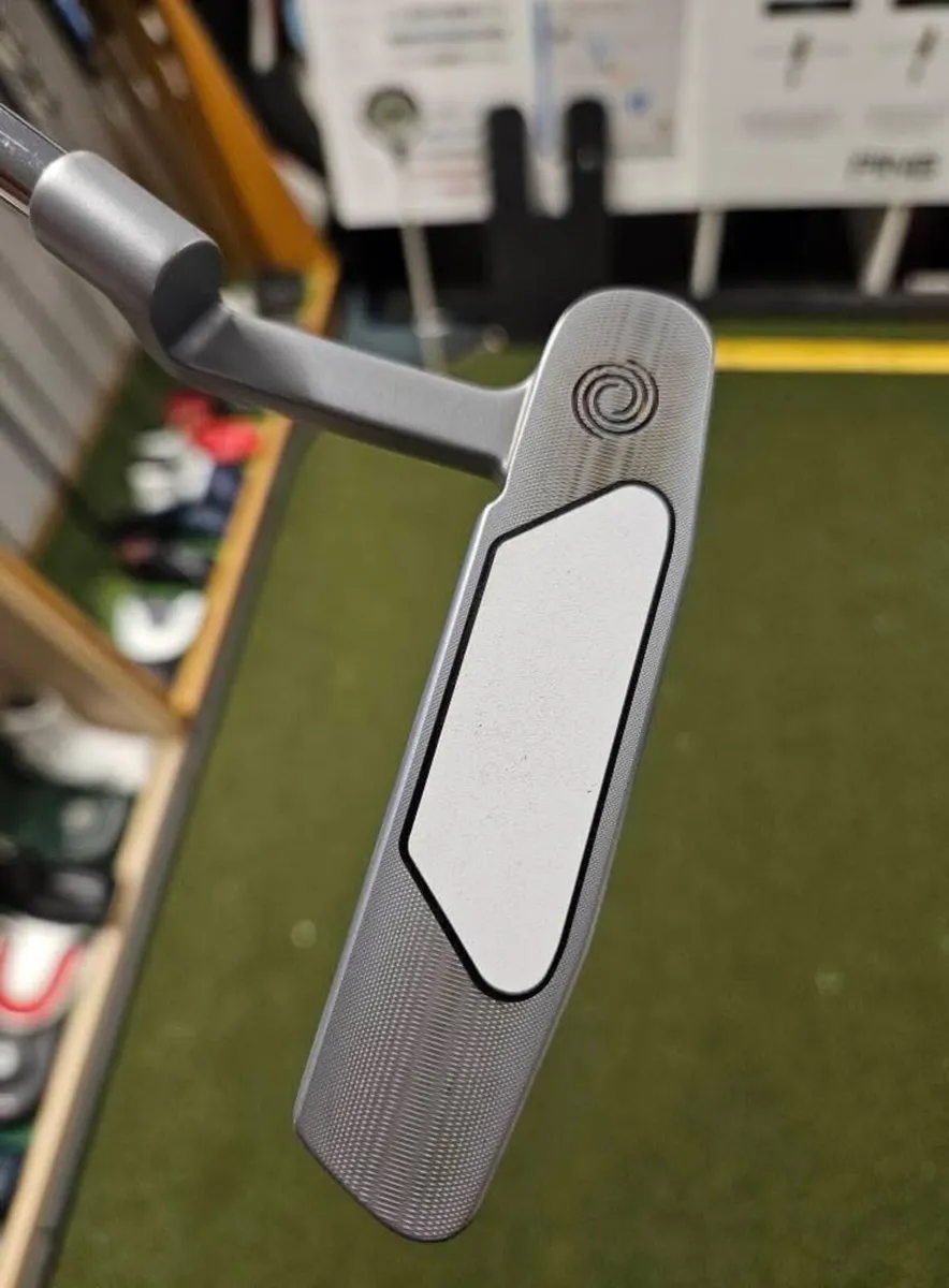 Odyssey White Hot Og 1 Putter - Image 4