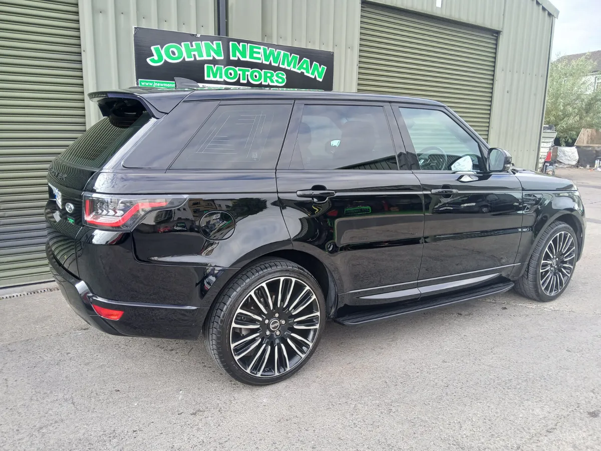 Land Rover Range Rover HSE Crew cab2018 - Image 2
