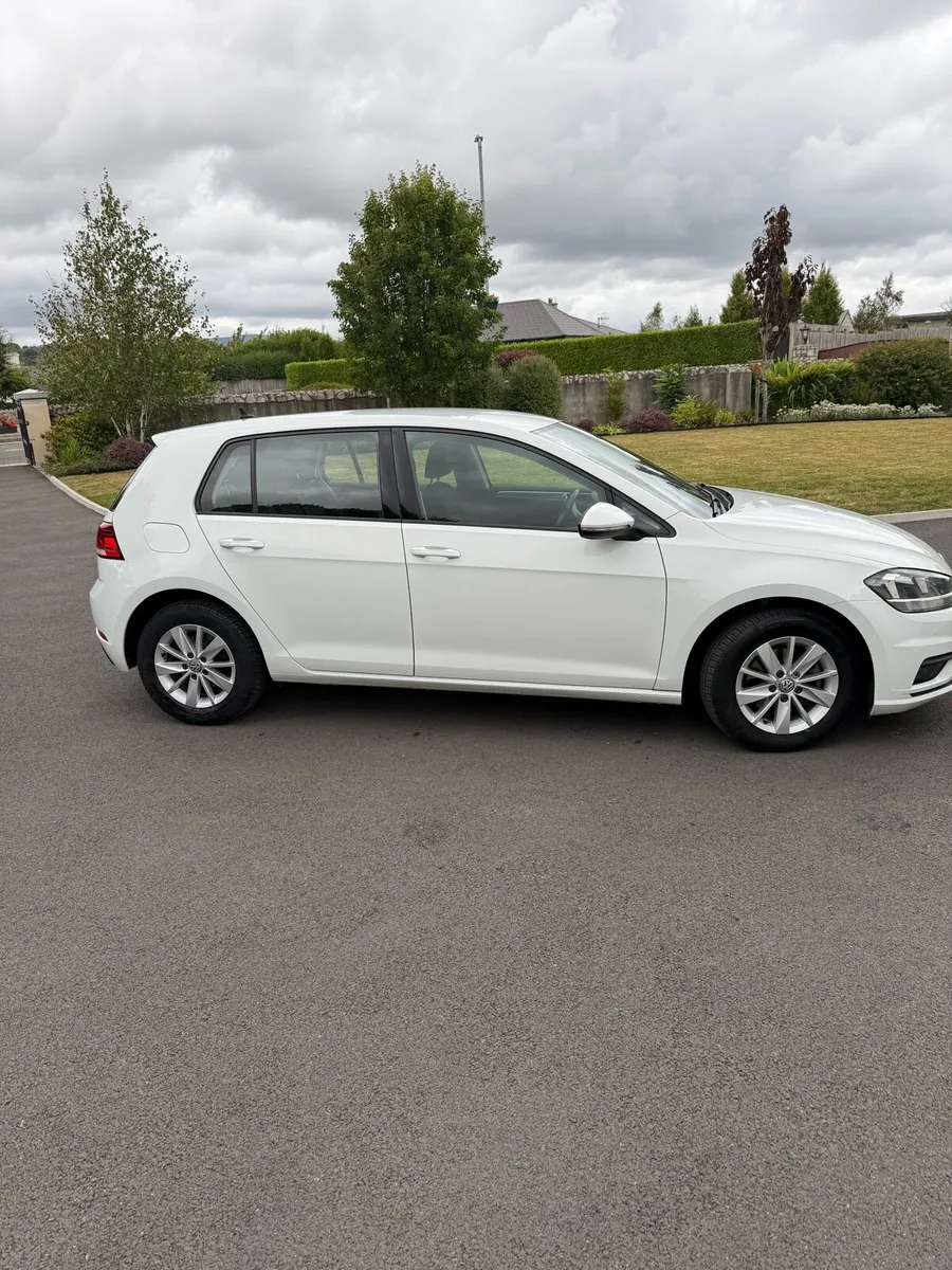 2017 VW Golf 1.6Tdi - Image 2