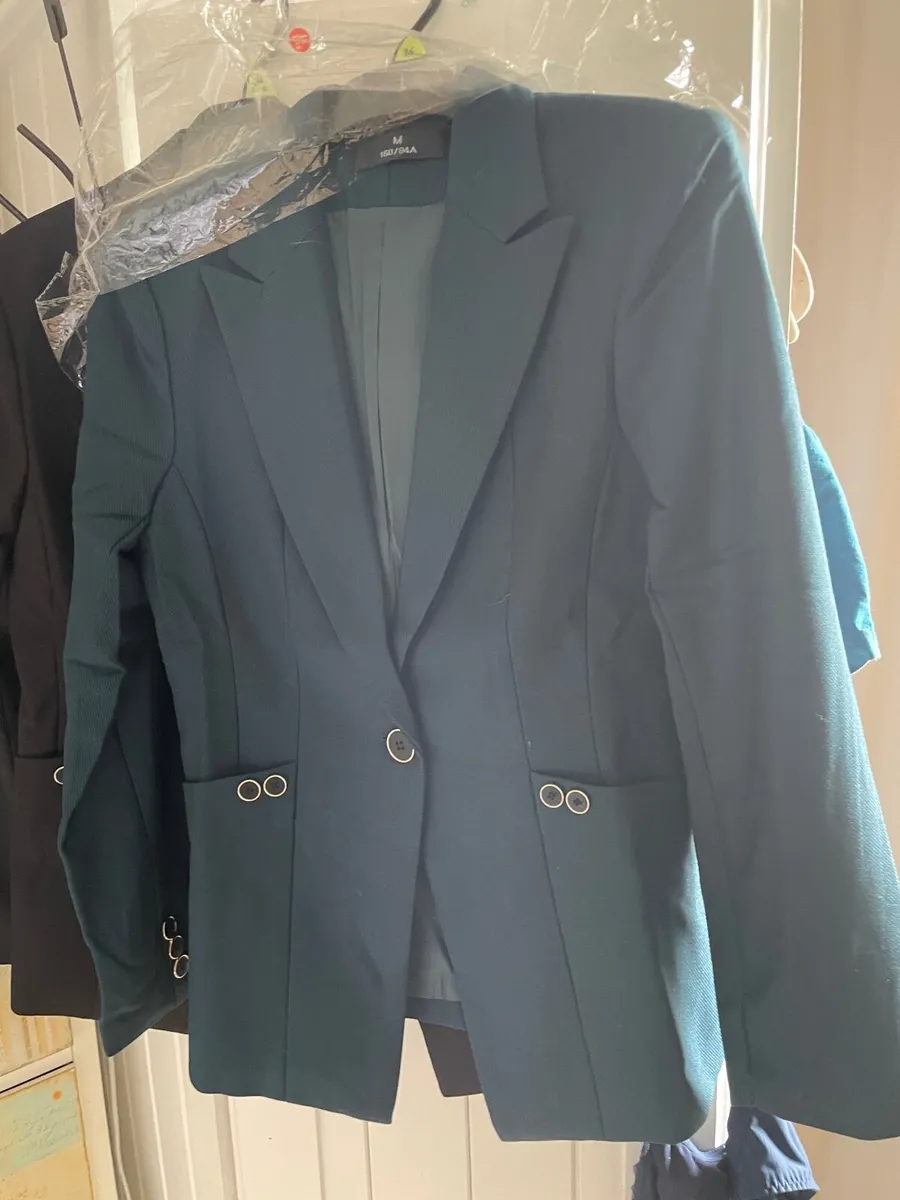 clothesTrousers suits - Image 1
