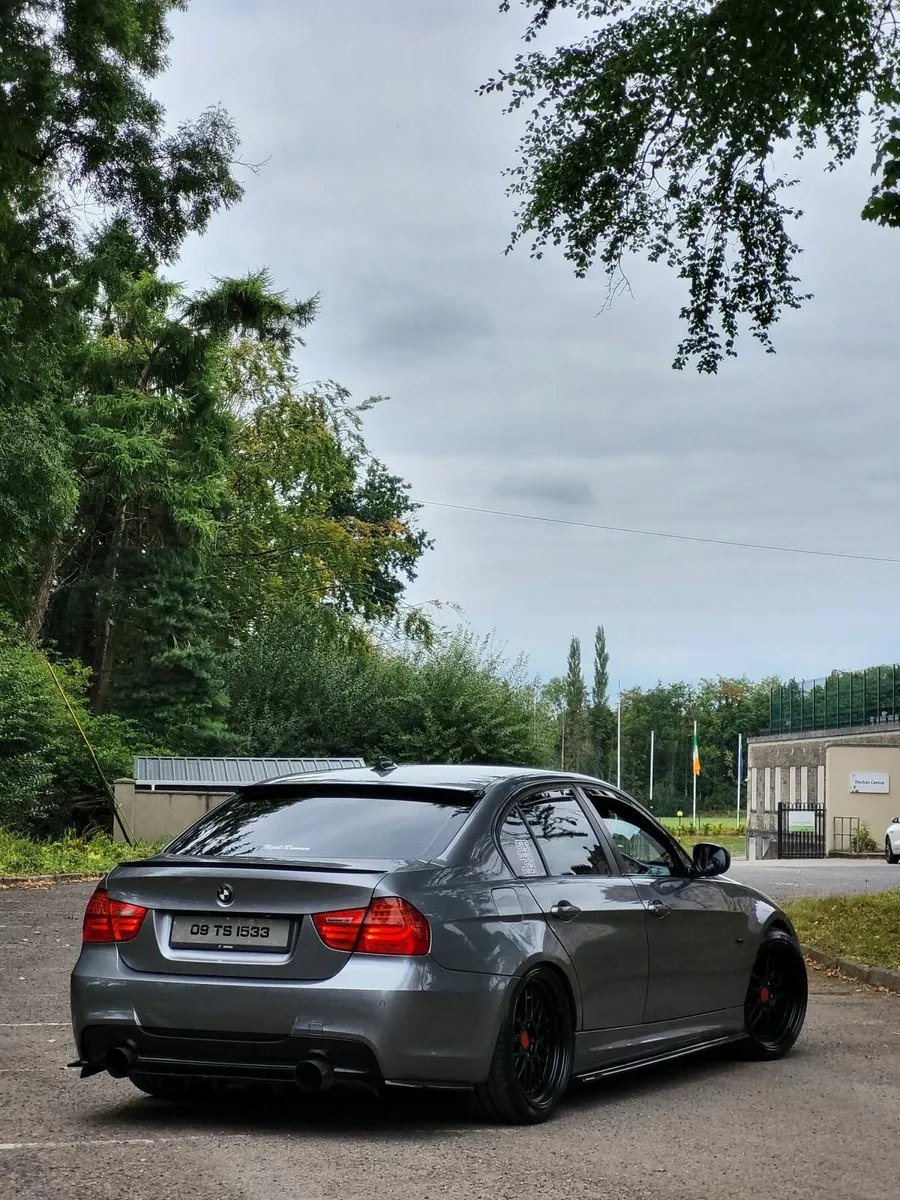 BMW 318d msport auto tax and tested €6500 - Image 3