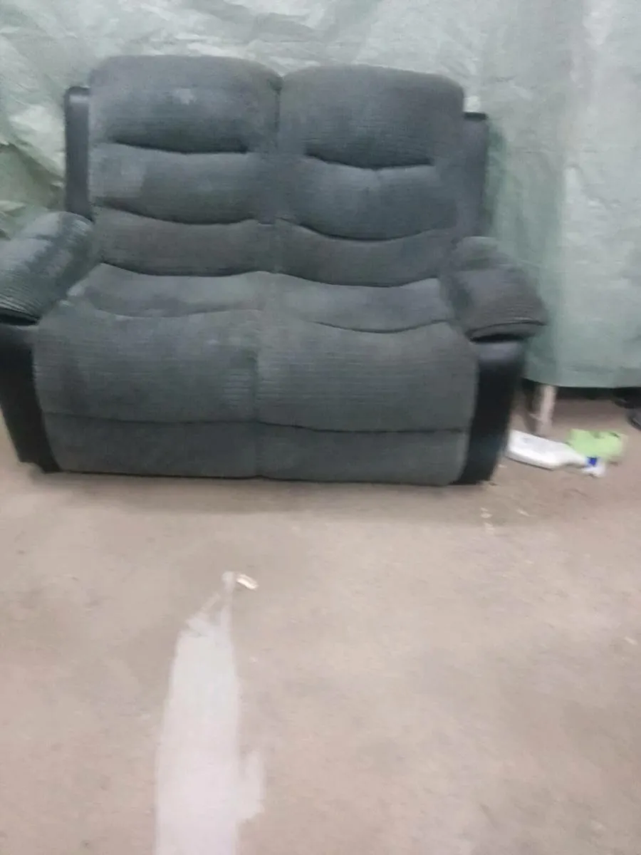 Suite of furniture - Image 3