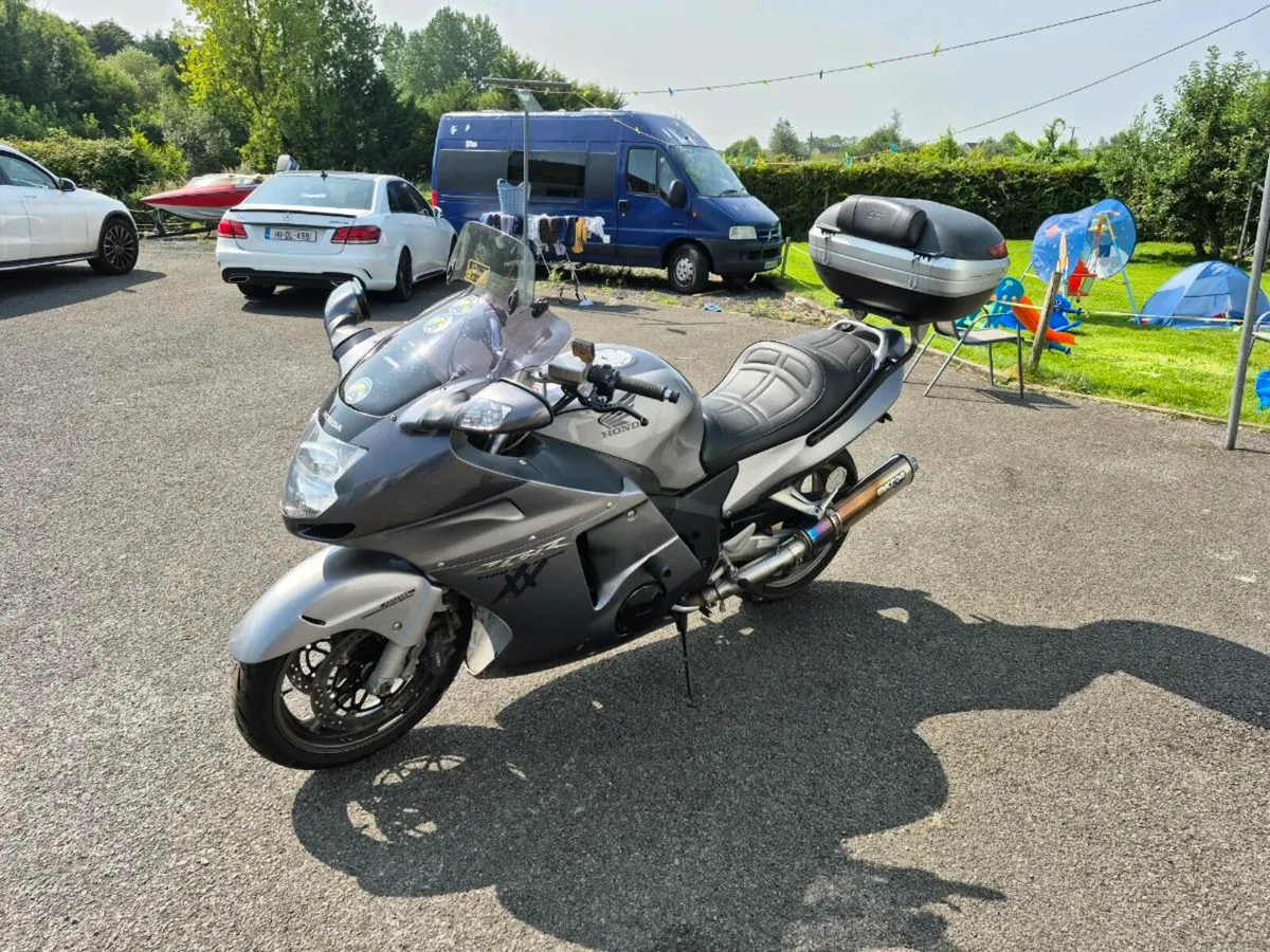 Honda Blackbird - Image 1