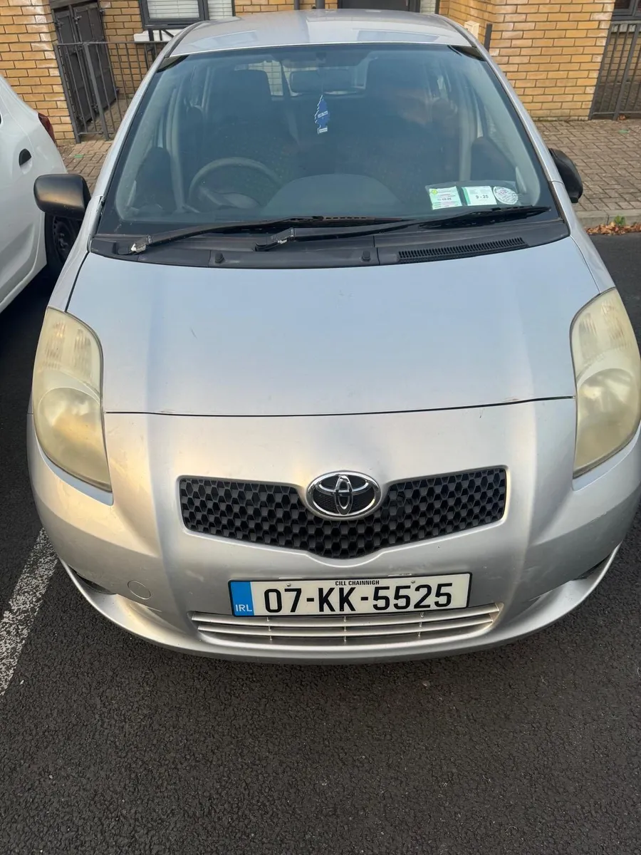 2007 Toyota Yairs - Image 2