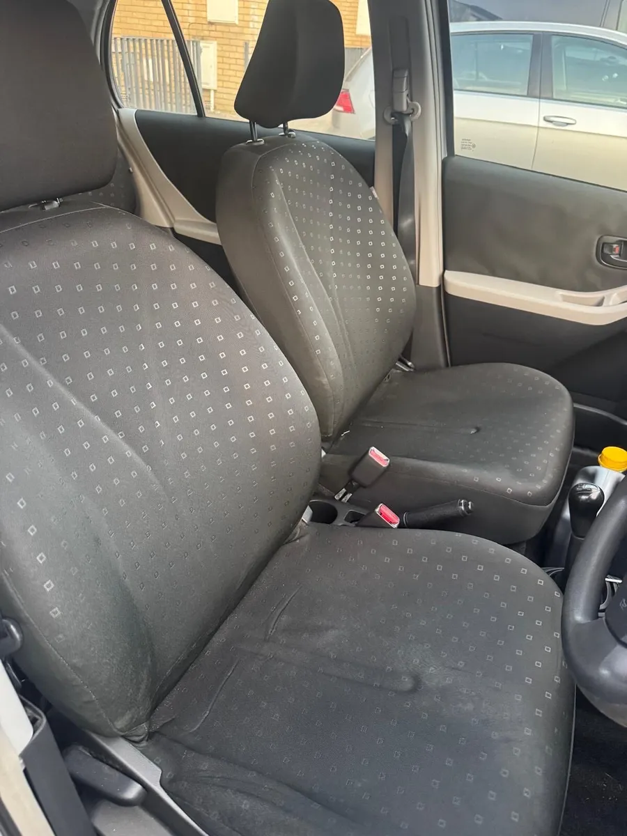 2007 Toyota Yairs - Image 4