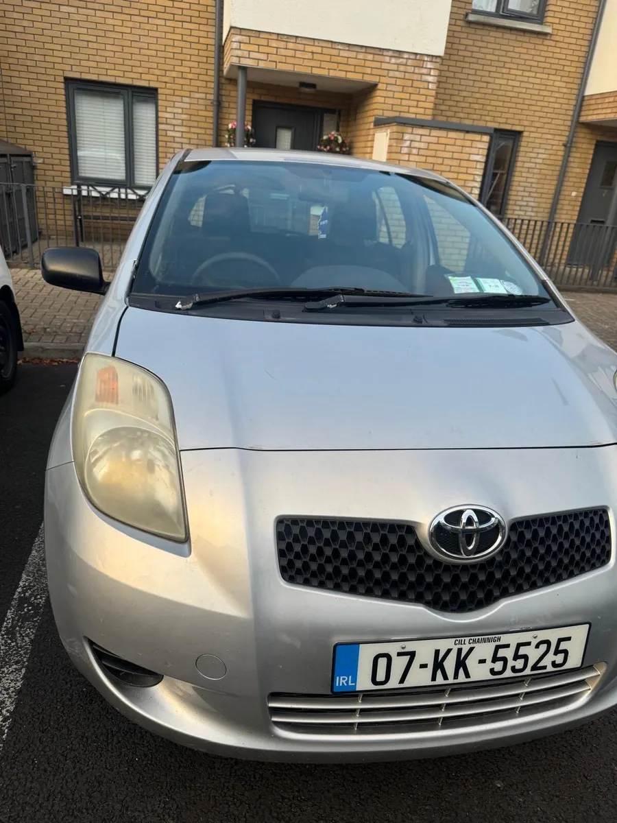 2007 Toyota Yairs - Image 1