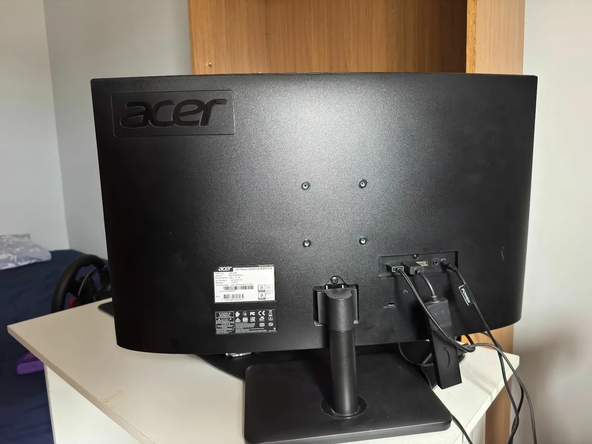 Acer ED270R 27" Curved 144Hz Gaming Monitor - Image 4