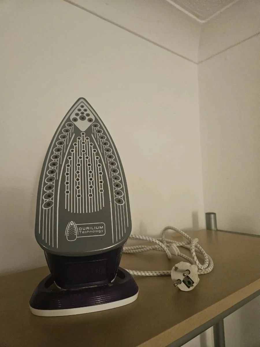 Tefal Iron steam iron - Image 3