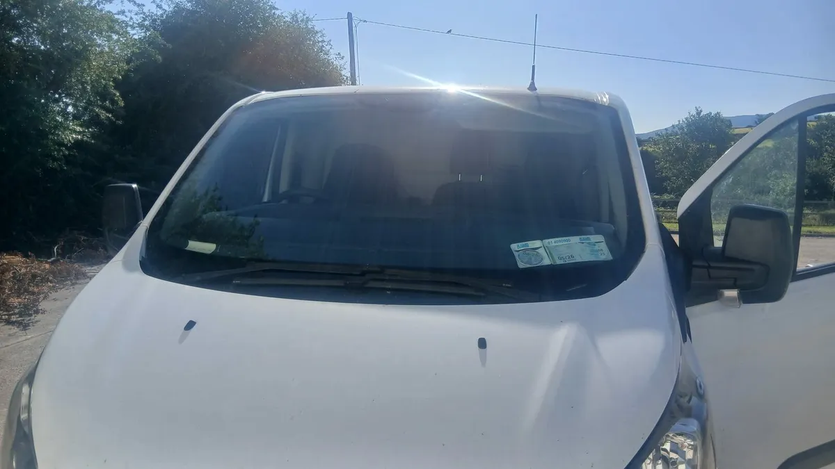 Ford Transit custom - Image 2