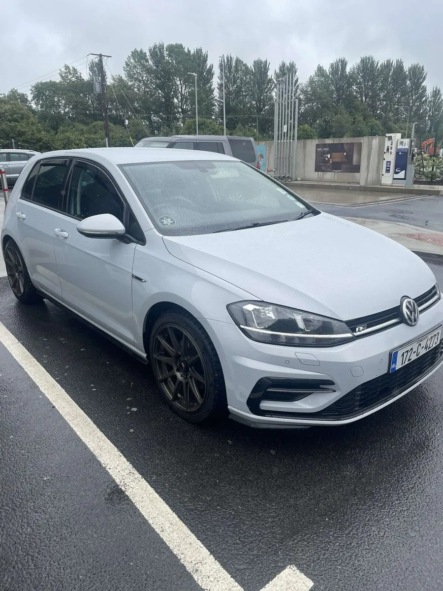 Volkswagen Golf 172 MK7.5 R-Line 1.6tdi - Image 1