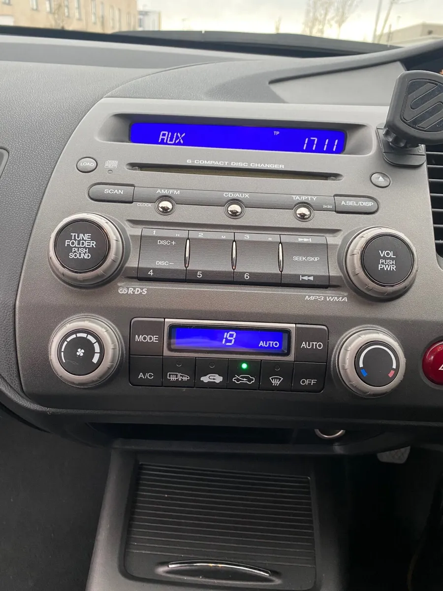 Honda Civic 2010 - Image 4