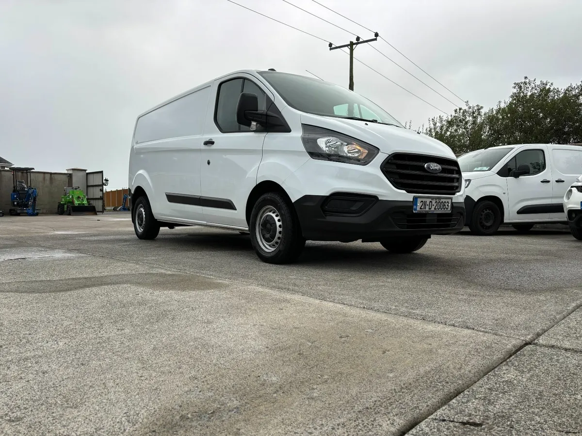 Ford Transit Custom... LWB... One Owner... - Image 1