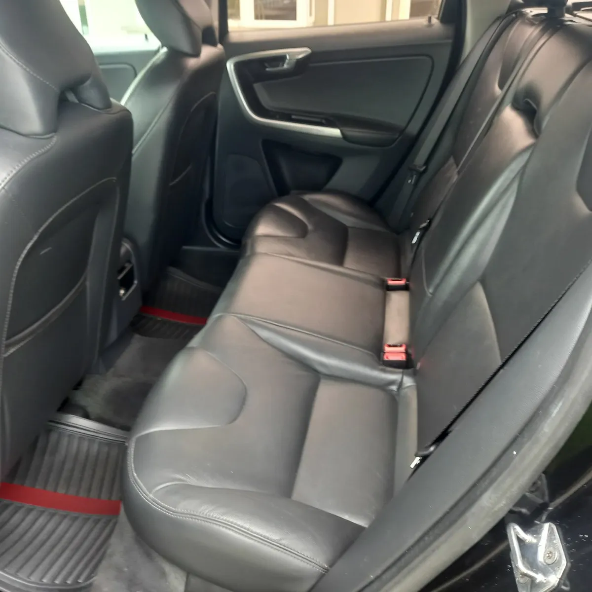 Volvo XC60 2015 - Image 4