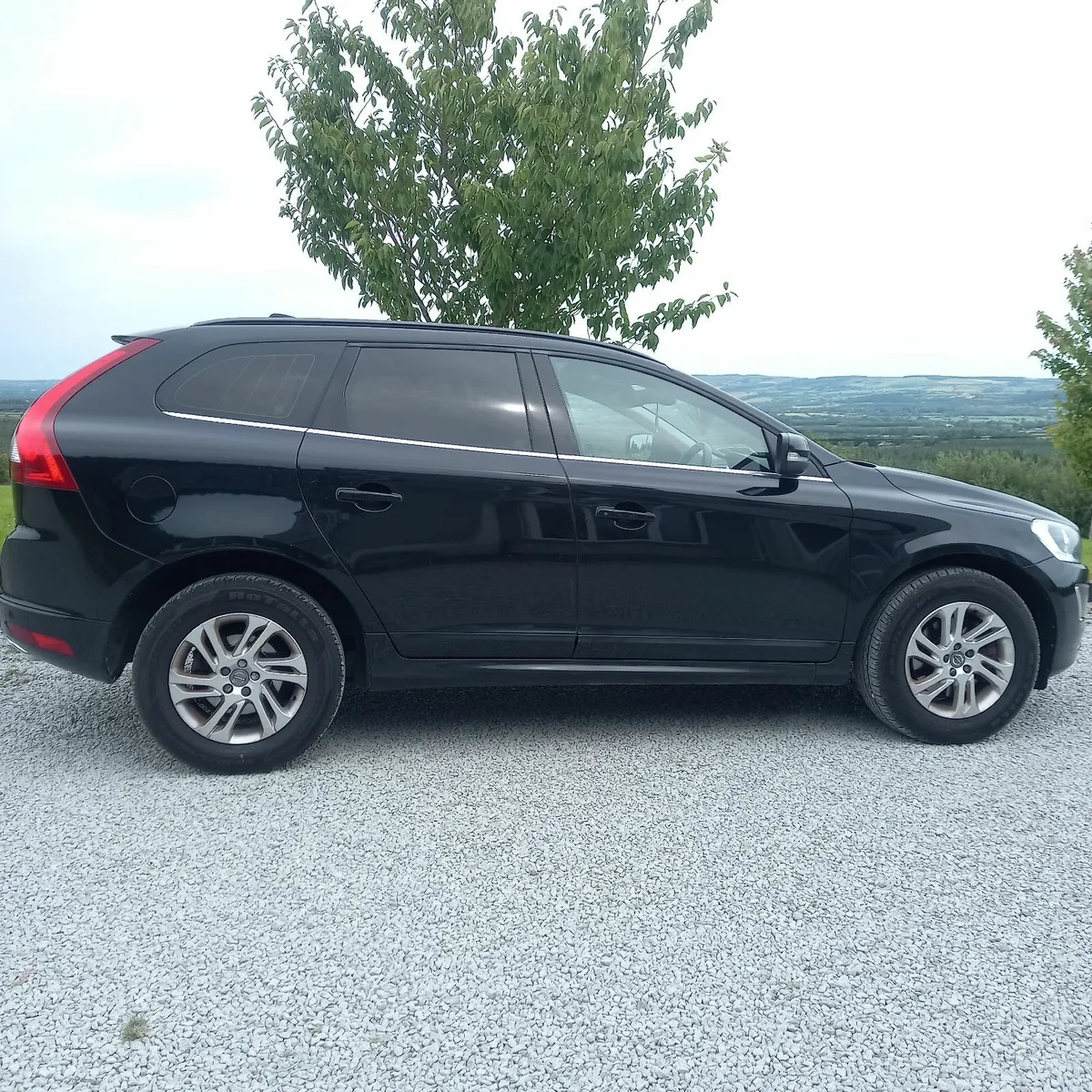 Volvo XC60 2015 - Image 2