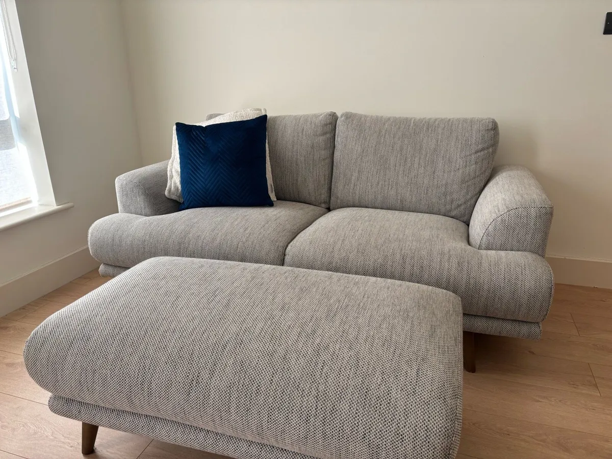 Couch - Image 3