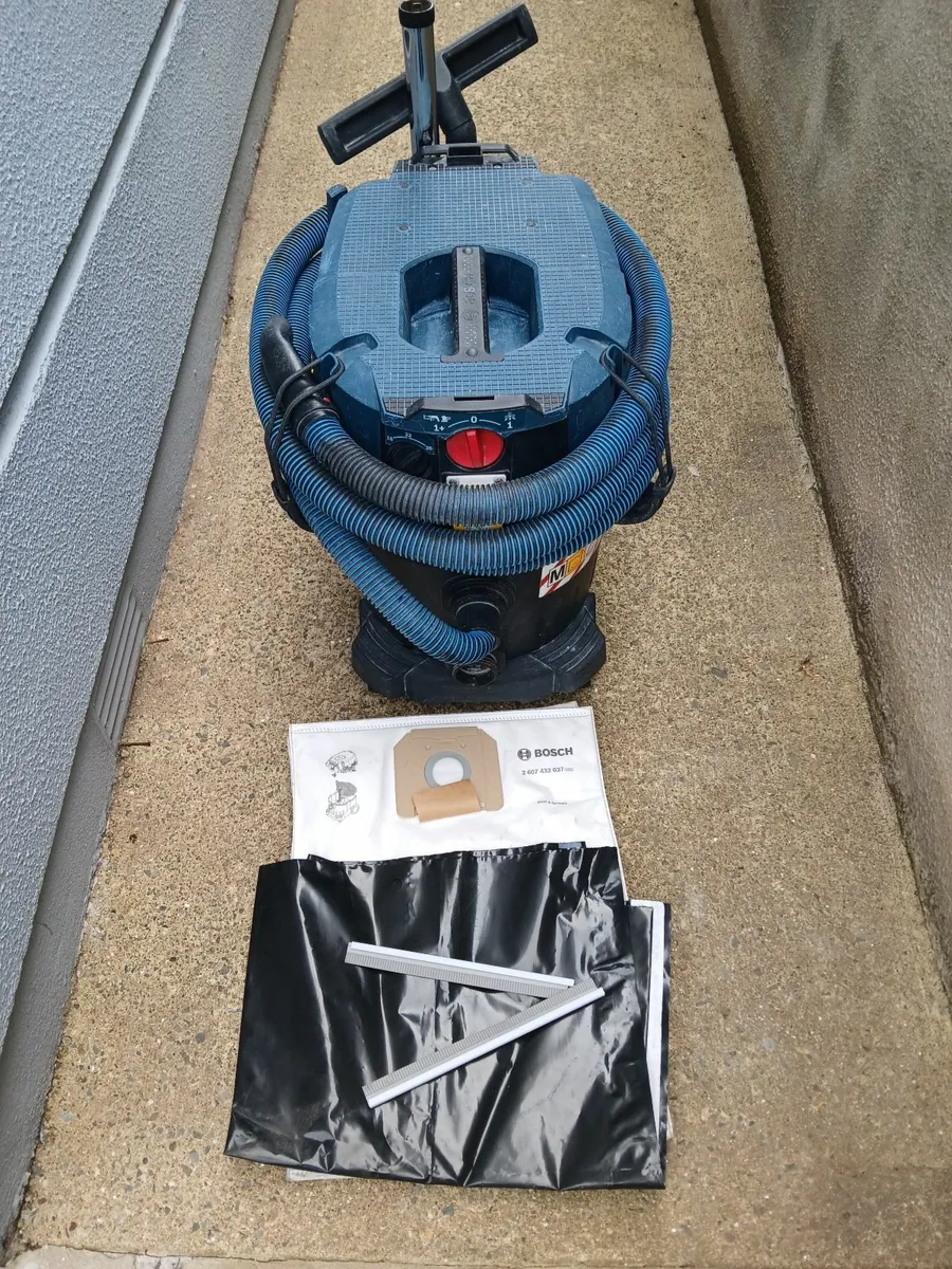 Vacuum cleaner - Image 3