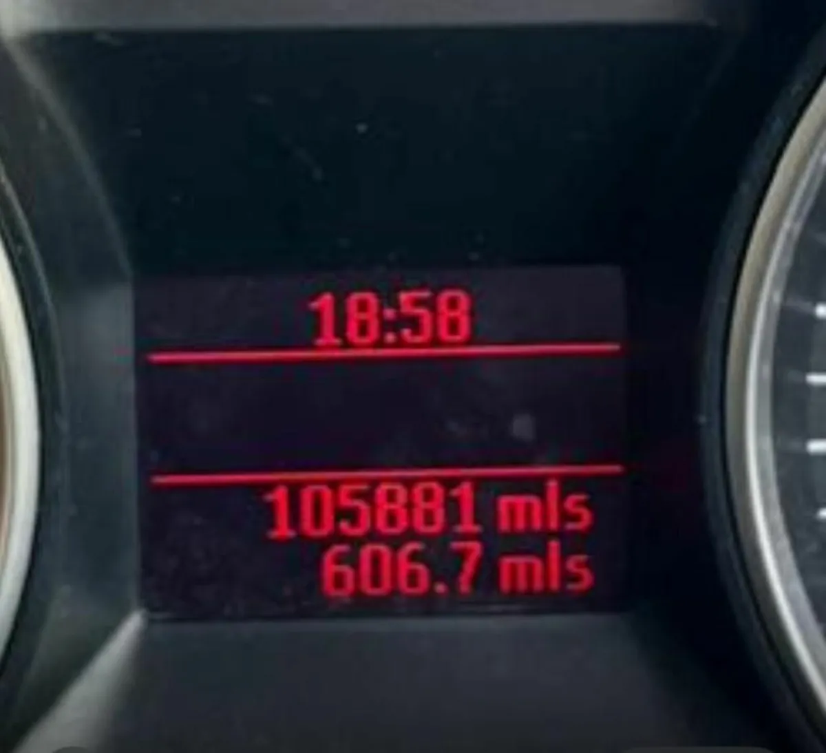 Ford Galaxy 2014 - Image 2