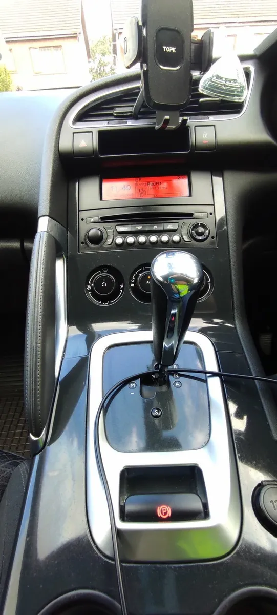 Peugeot 3008 2015 automatic - Image 1